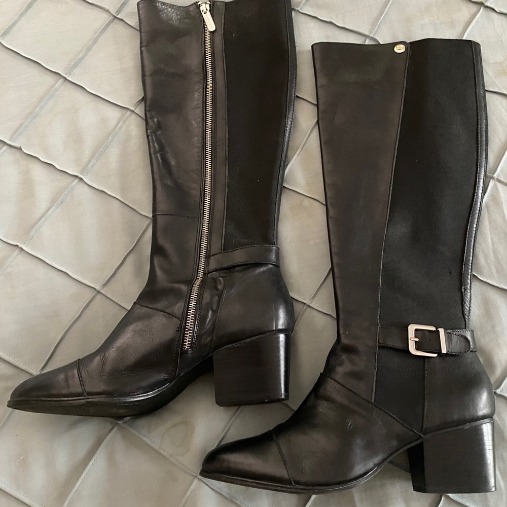 NWOB Ellen Tracy black leather boots Size 10